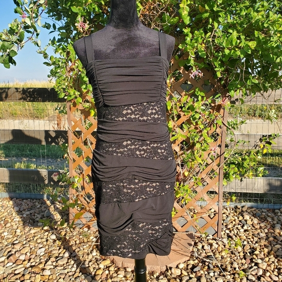 En Focus Studio Black Lace Women's Dress Size 12 NWOT - Picture 3 of 11
